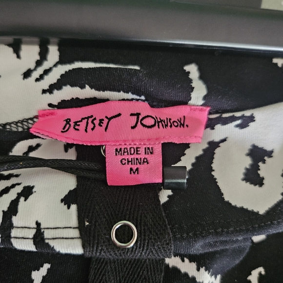 Betsey Johnson Spider Mini Skirt - Picture 3 of 9